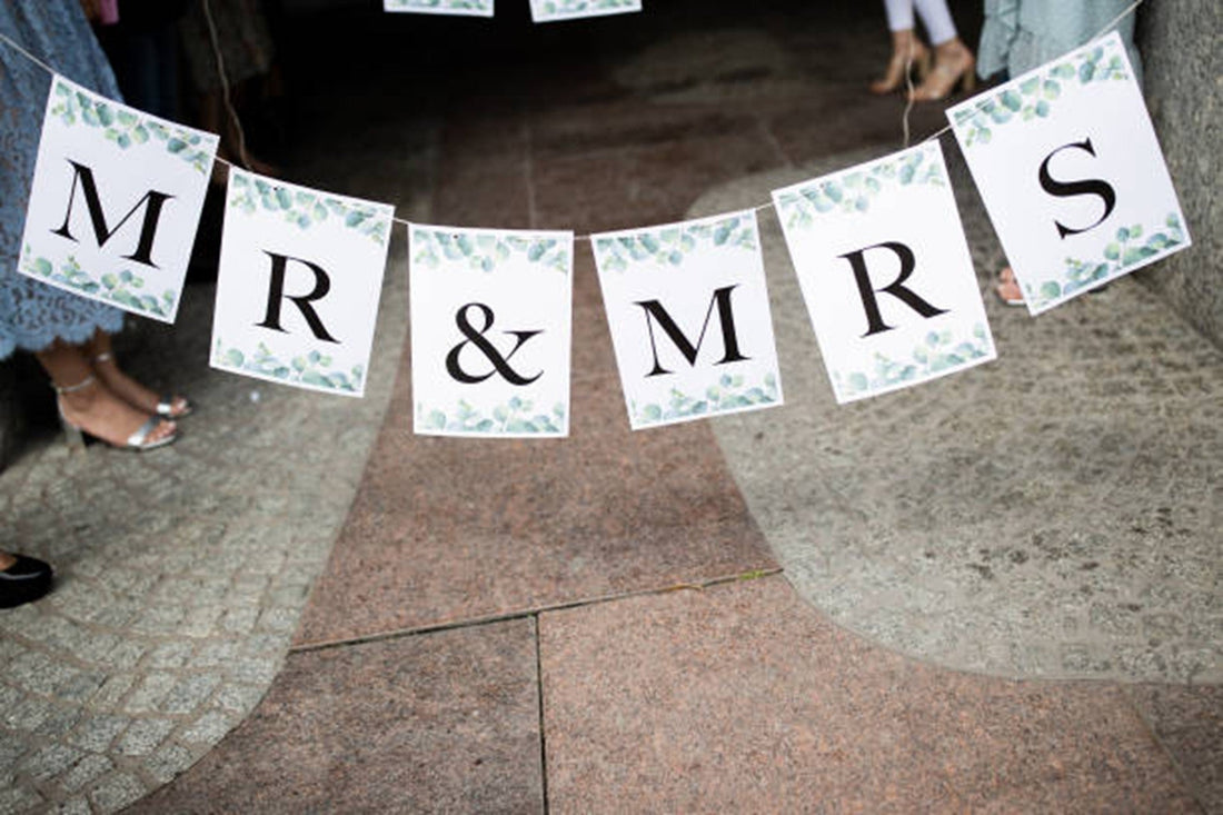 Custom Wedding Signs Couples Use Before and After the Big Day